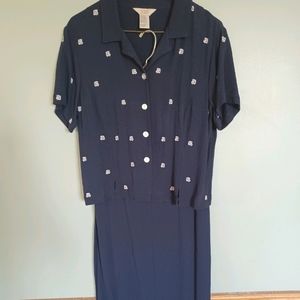 Teddi  Short sleeve top with matching skirt.